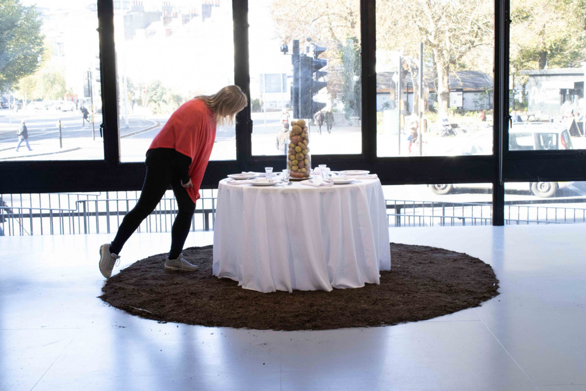 Exhibition View - Ainoa Burgos Gonzalez 'The Solanum Tuberosum Banquet' - Audience